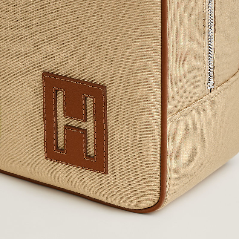 ポーチ 《シャピートル》 PM | Hermès - エルメス-公式サイト